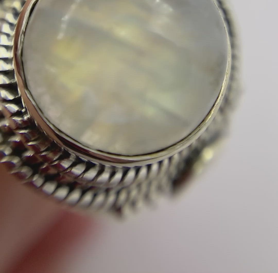 Moonstone Ring | Sterling Silver