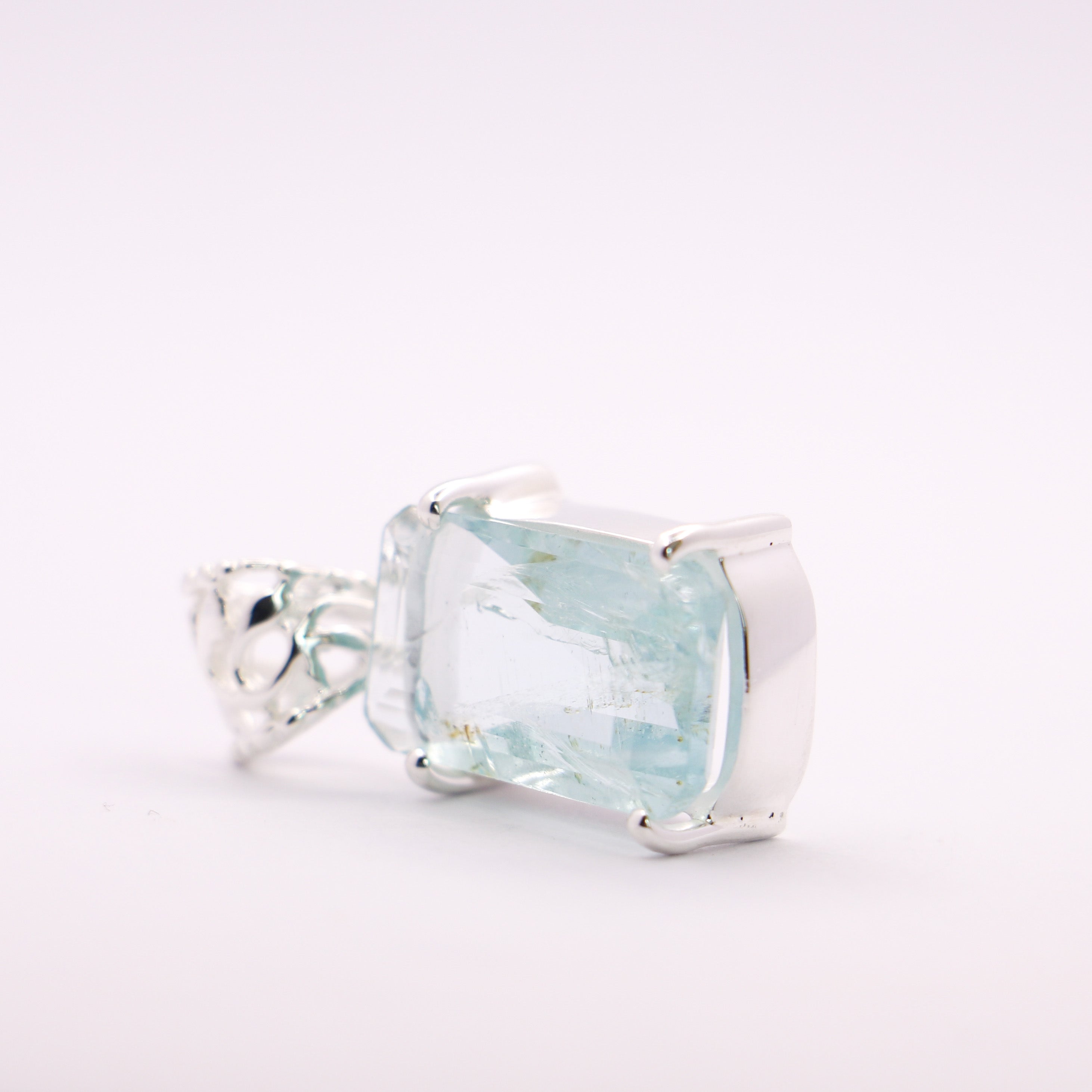 Aquamarine Pendant | Sterling Silver - Earthly Beauty Jewellery